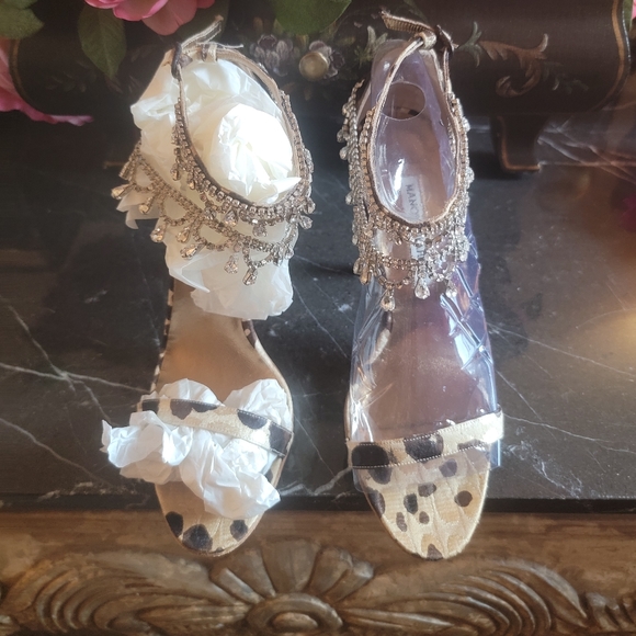 Brand New RARE Manolo Blahnik Jeweled Houristra Strappy Sandals - Picture 6 of 16